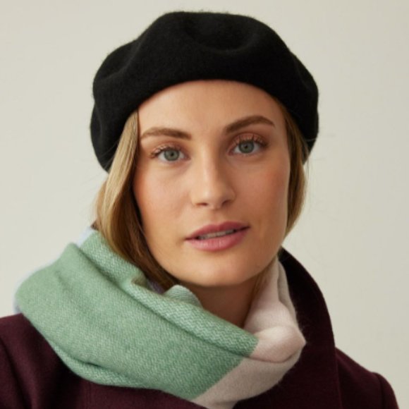 *NEW* Reitmans Wool Beret - Picture 1 of 5